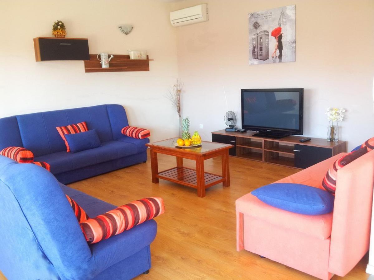 Kaštela Apartment Maria - Comfortable المظهر الخارجي الصورة