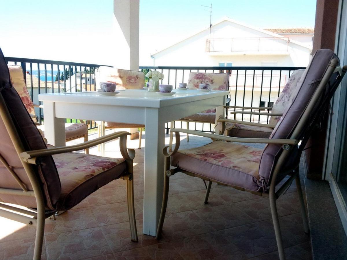 Kaštela Apartment Maria - Comfortable المظهر الخارجي الصورة